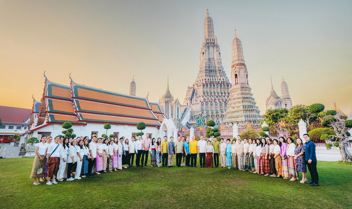 ไทยกรุ๊ป โฮลดิ้งส์ จัดพิธีทำบุญประจำปี 2568 ที่วัดอรุณฯ
