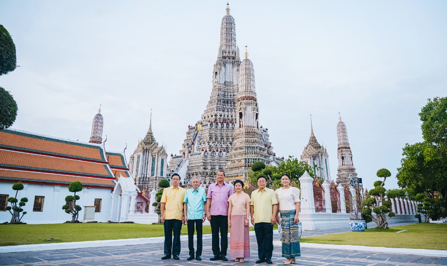 give-alms-to-the-monks